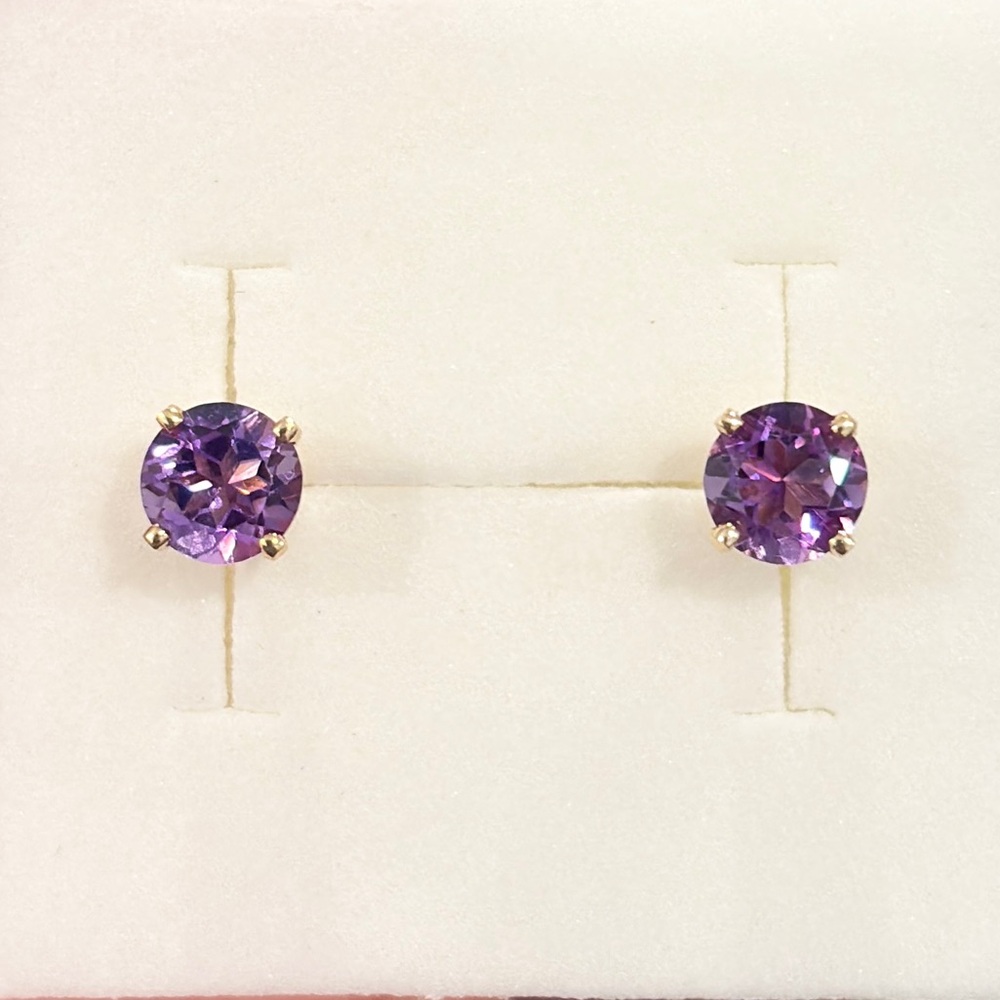 14K Amethyst Stud Earrings, Dainty Round Solitaire, Light Purple, Yellow Gold